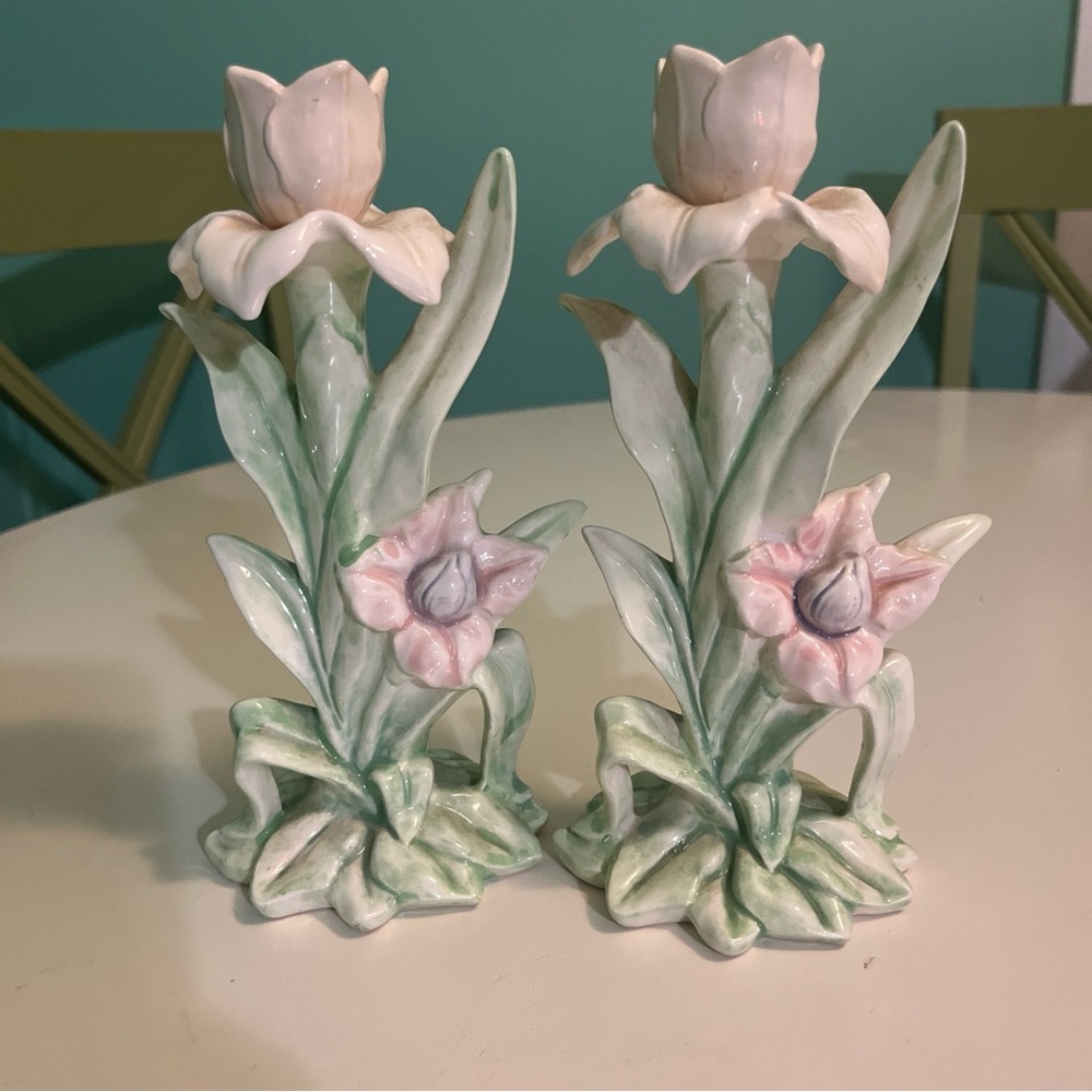 Elegant Tulip Ceramic Candle Holders - Cream and Pink